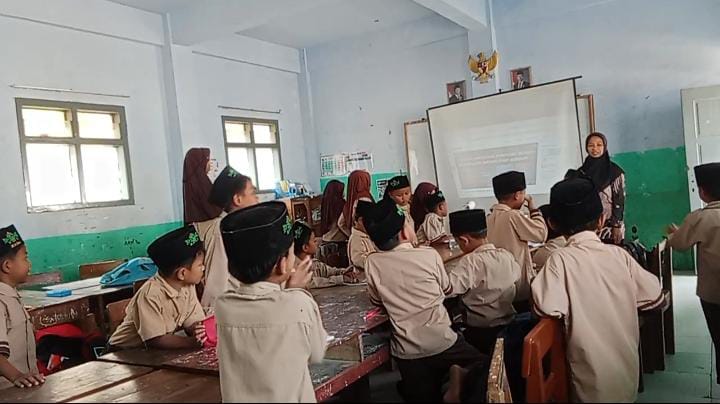 Asyiknya Belajar dengan Kuis Wordwall bersama Ibu Arifatul Farhah