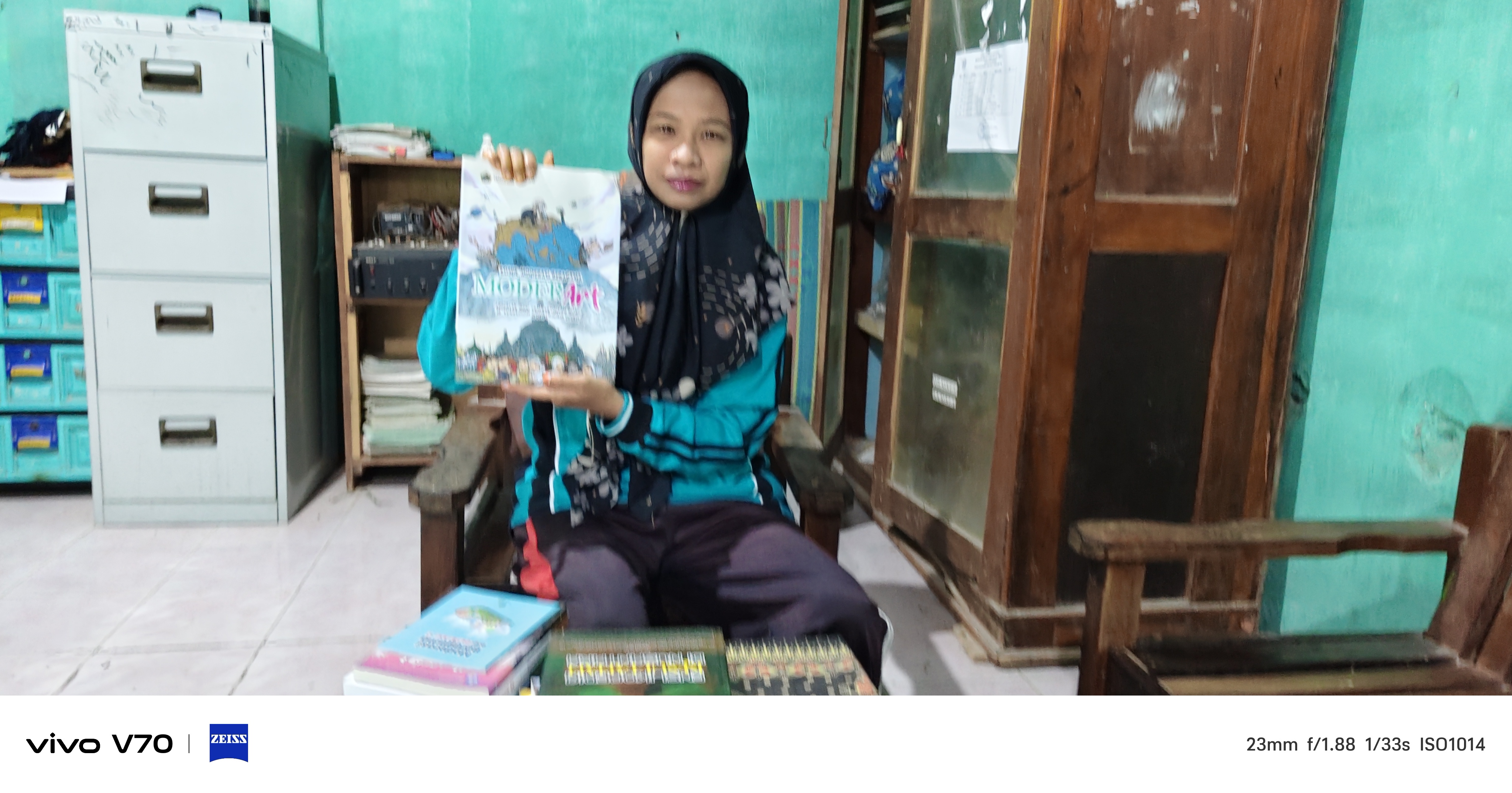 MI Sirojut Tholibin Rengaspendawa Terima Bantuan Buku Moderasi Beragama dari Kementerian Agama